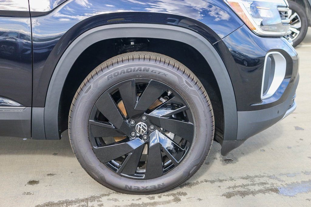 2026 Volkswagen Atlas SE w/Tech - Photo 12