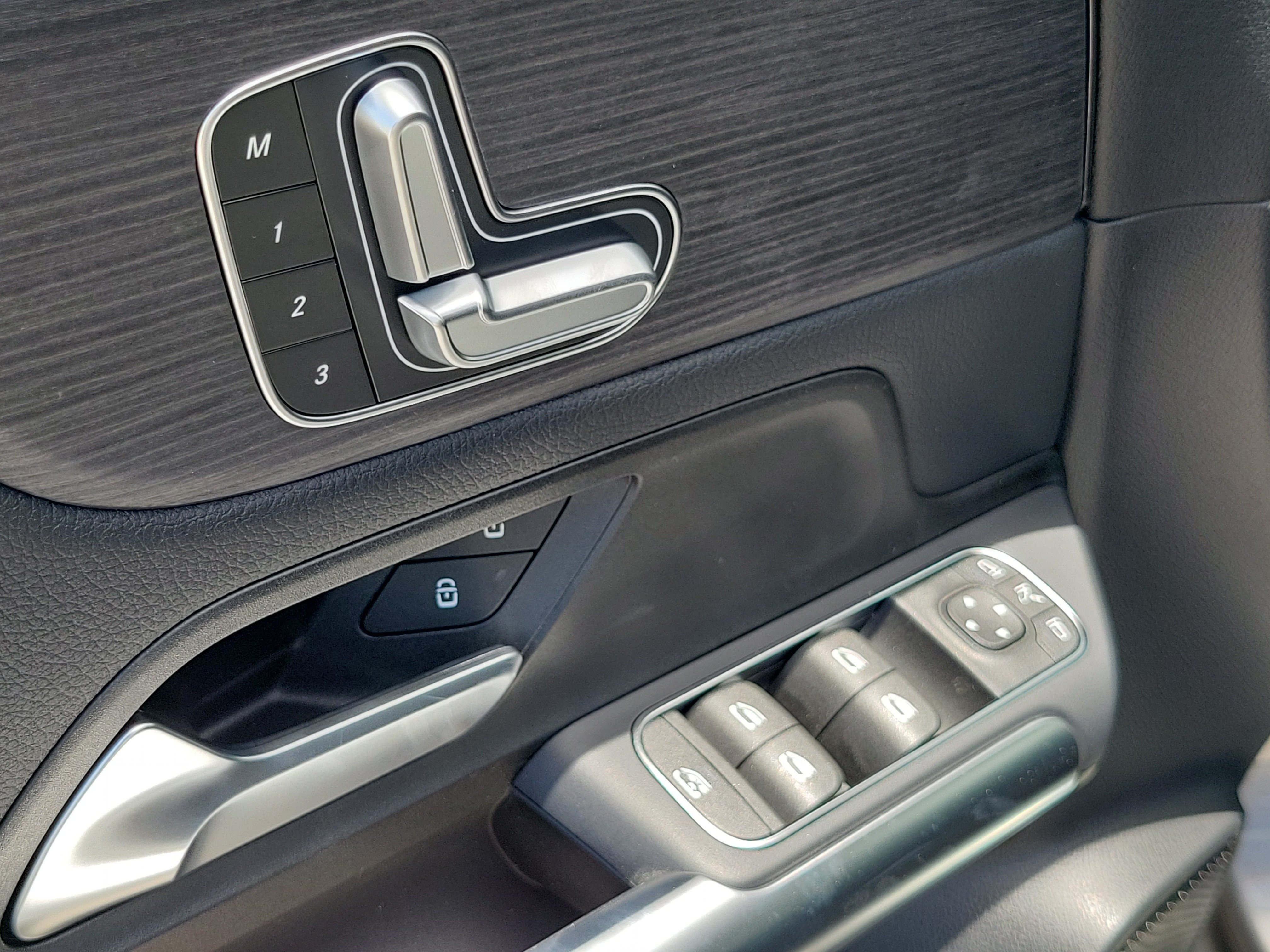 New 2026 Mountain Grey Metallic Mercedes-Benz GLA 250 image 49
