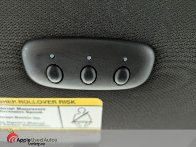 Used 2011 White Ford Limited image 22