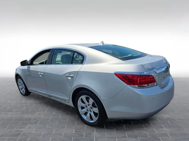 Used 2011 Silver Buick CXL image 6