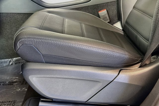 New 2026 Selenite Grey Metallic Mercedes-Benz GLE 350 image 47