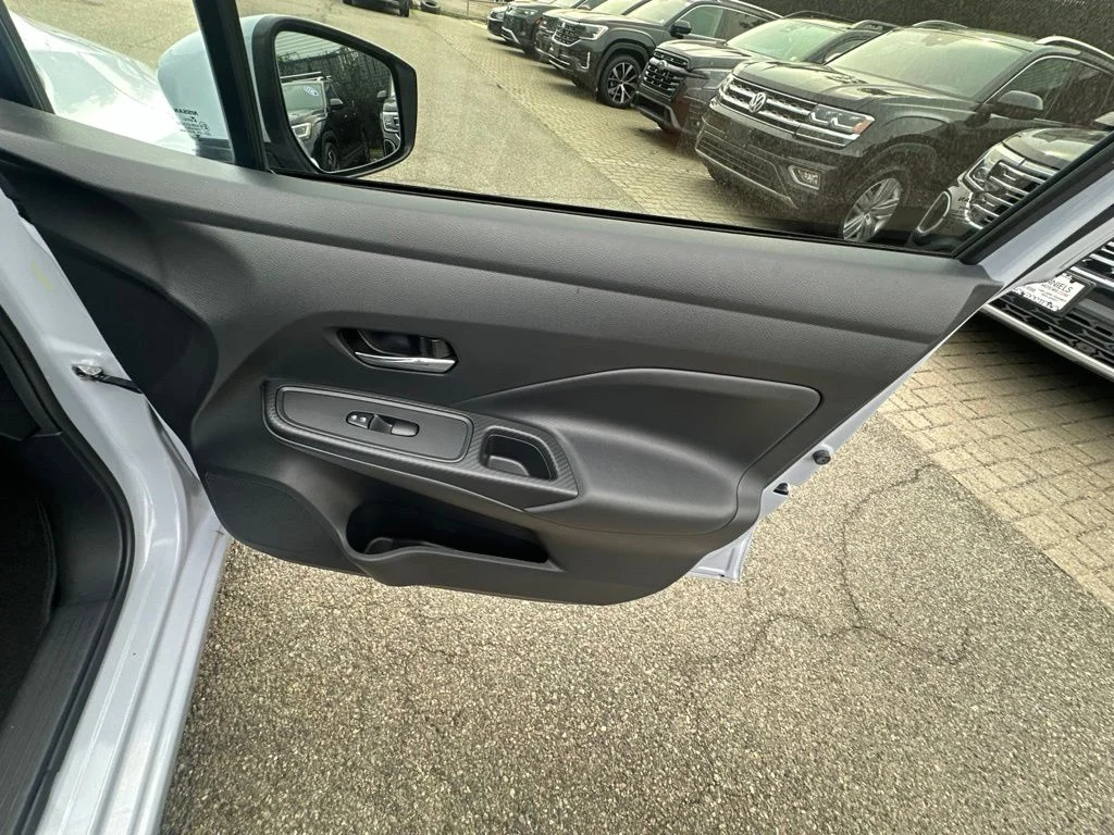 Used 2025 Gray Nissan 1.6 SV image 32