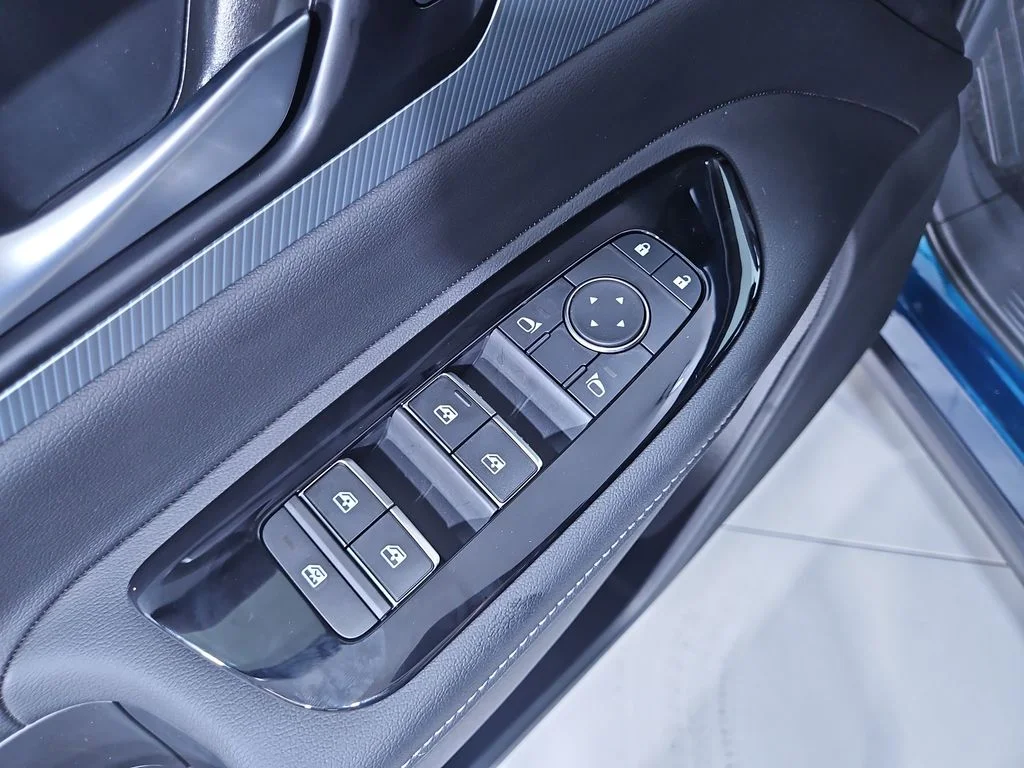 2025 Nissan Murano SL - Photo 11