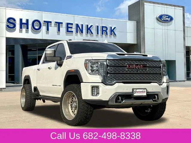 Used 2023 White GMC Denali image 1