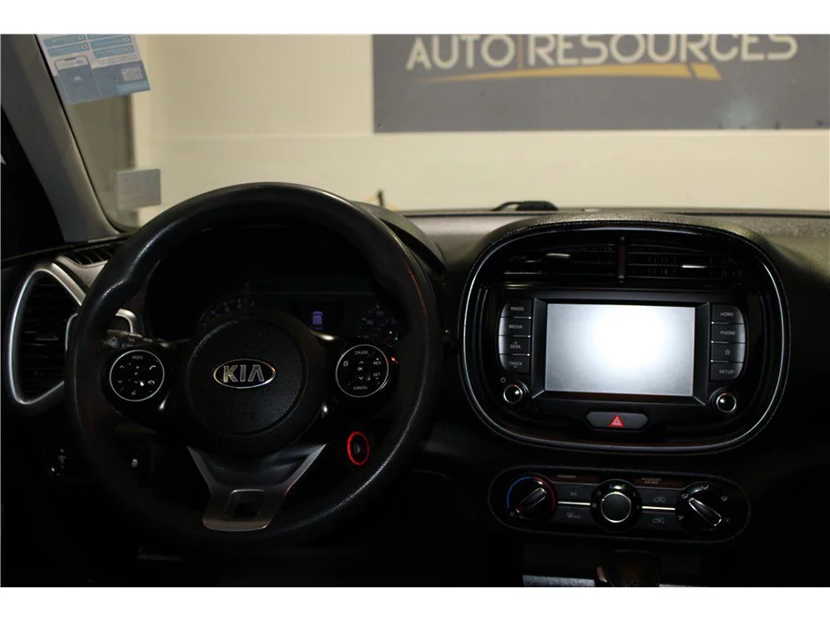 Used 2020 Snow White Pearl Kia LX image 15