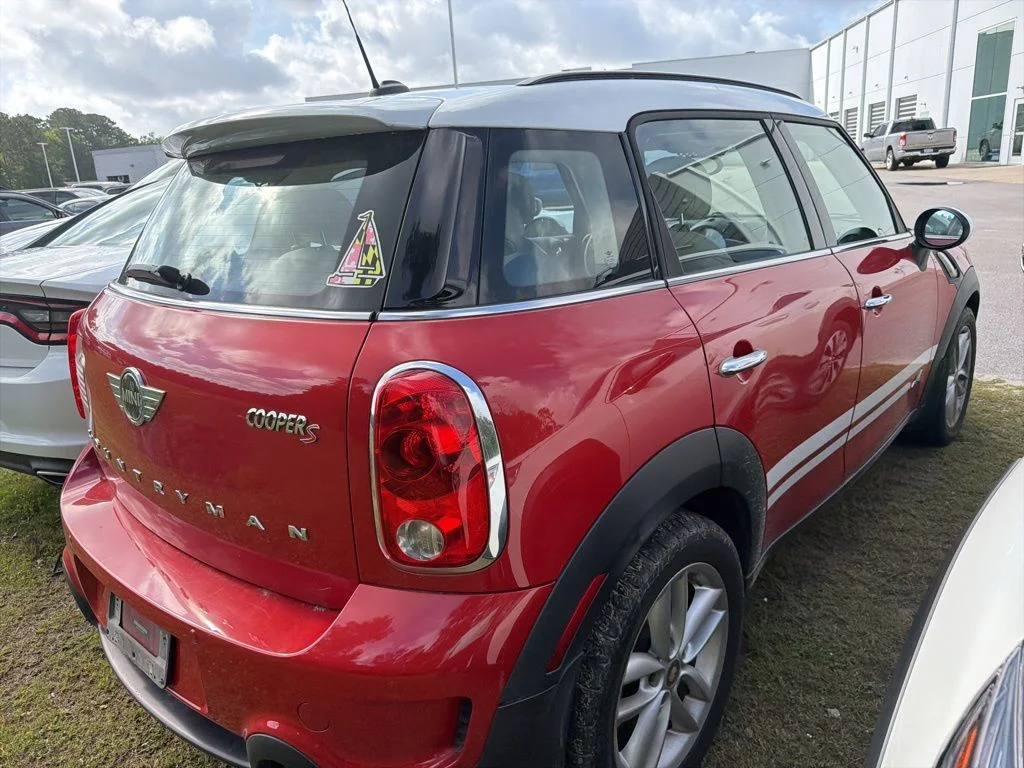Used 2013 MINI Countryman Countryman S with VIN WMWZC5C55DWP33311 for sale in New Bern, NC