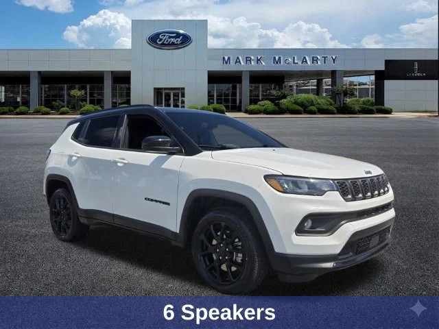 Used 2024 White Jeep Latitude image 8
