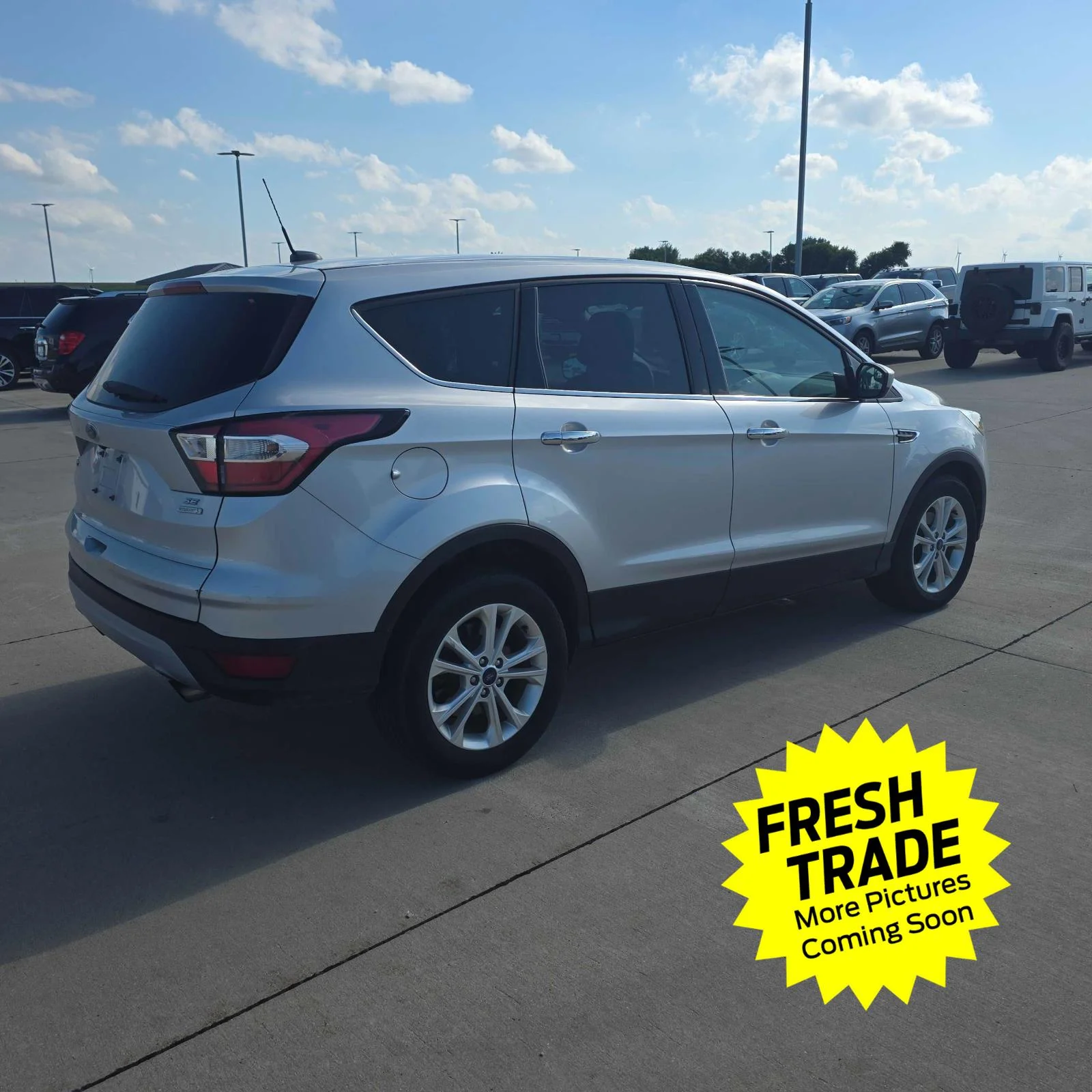 Used 2017 Ingot Silver Ford SE image 5