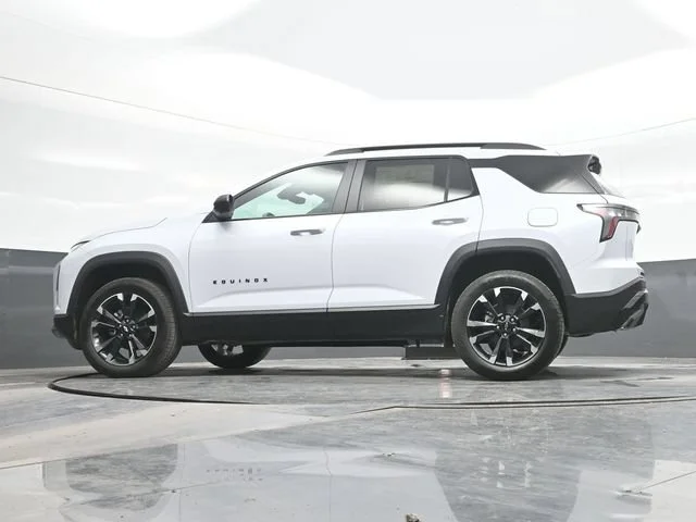 2027 Chevrolet Equinox RS - Photo 20