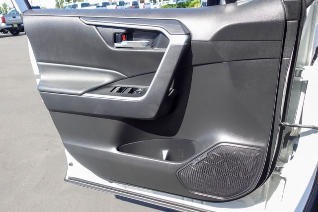 2024 Toyota RAV4 XLE - Photo 22
