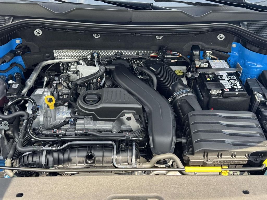 2025 Volkswagen Taos SE - Photo 14