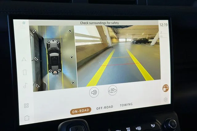 New 2026 Borasco Grey Land Rover X-Dynamic SE image 19