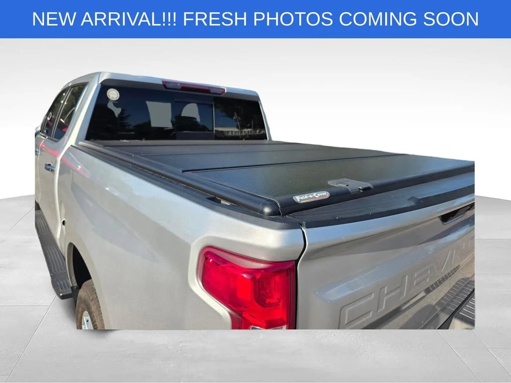 Used 2019 SILVER ICE METALLIC Chevrolet LTZ image 7