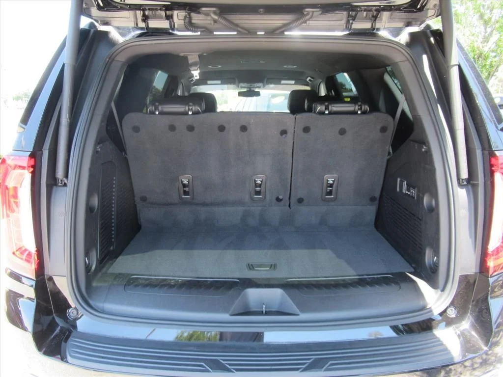 Used 2022 Black GMC SLT image 37