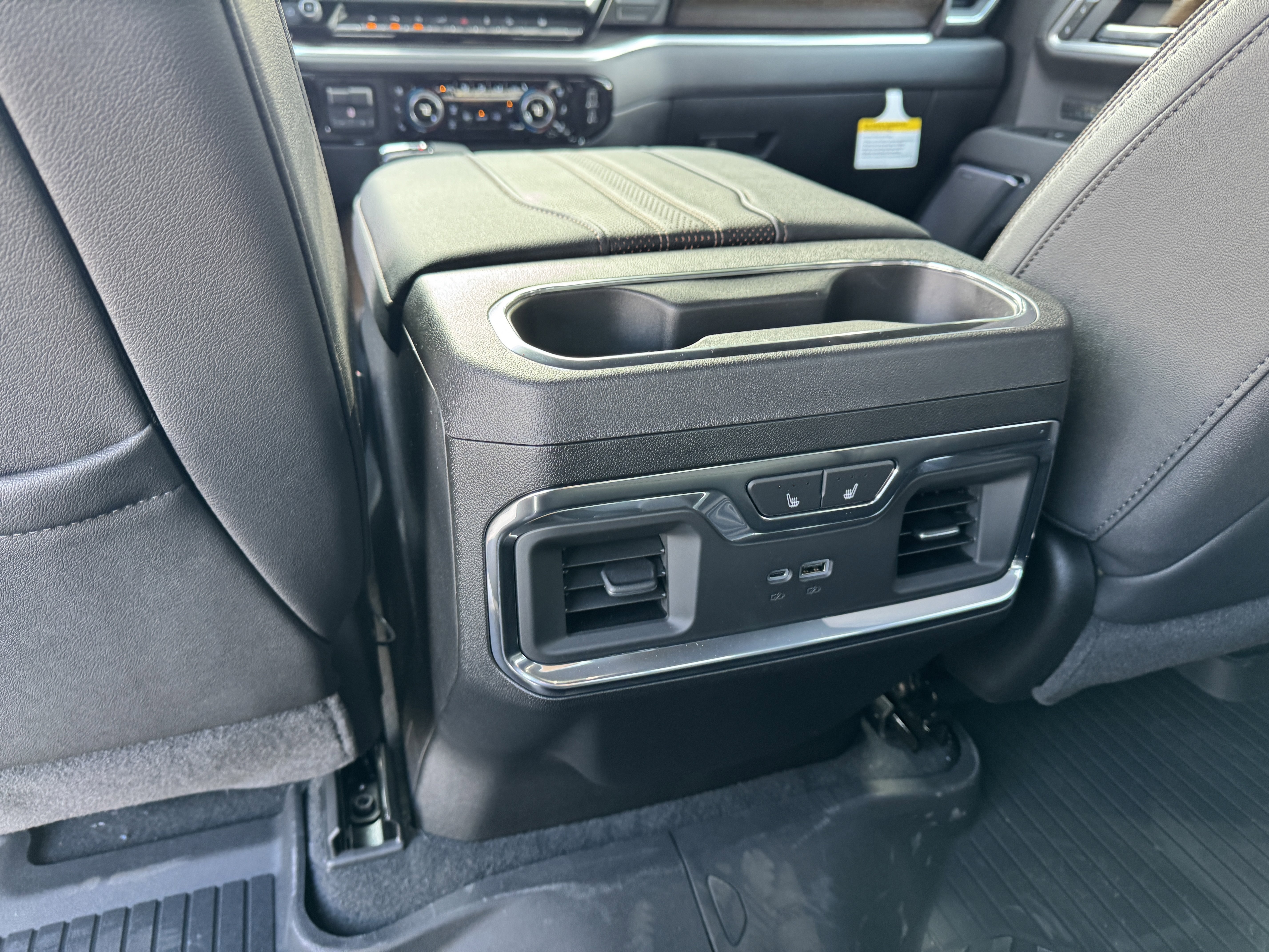 2026 Chevrolet Silverado 1500 High Country - Photo 17
