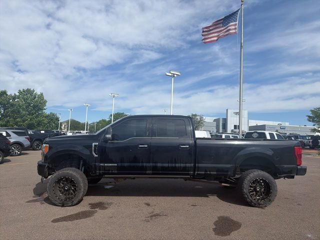 Used 2017 Shadow Black Ford Platinum image 2