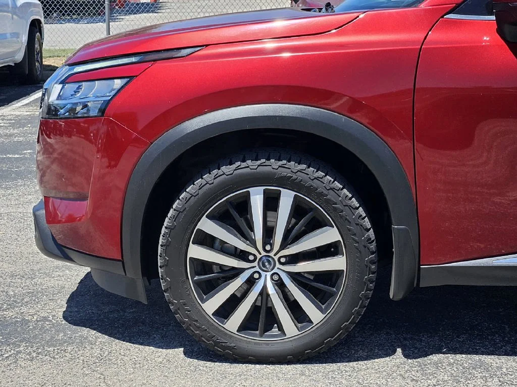 Certified Used 2023 Red Nissan Platinum image 9