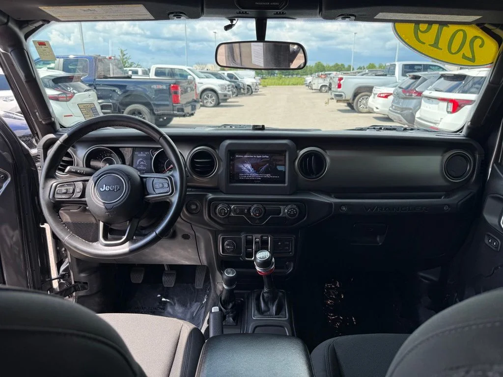 Used 2019 Gray Jeep Unlimited Sport S image 12