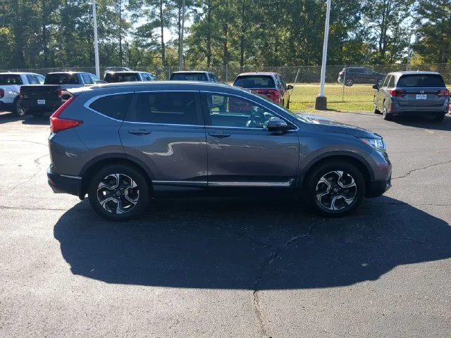 Used 2018 Modern Steel Metallic Honda Touring image 6