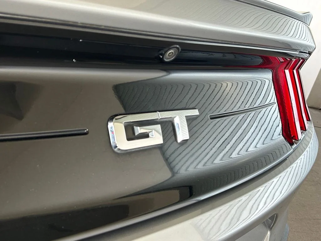 Used 2023 Silver Metallic Ford GT image 29
