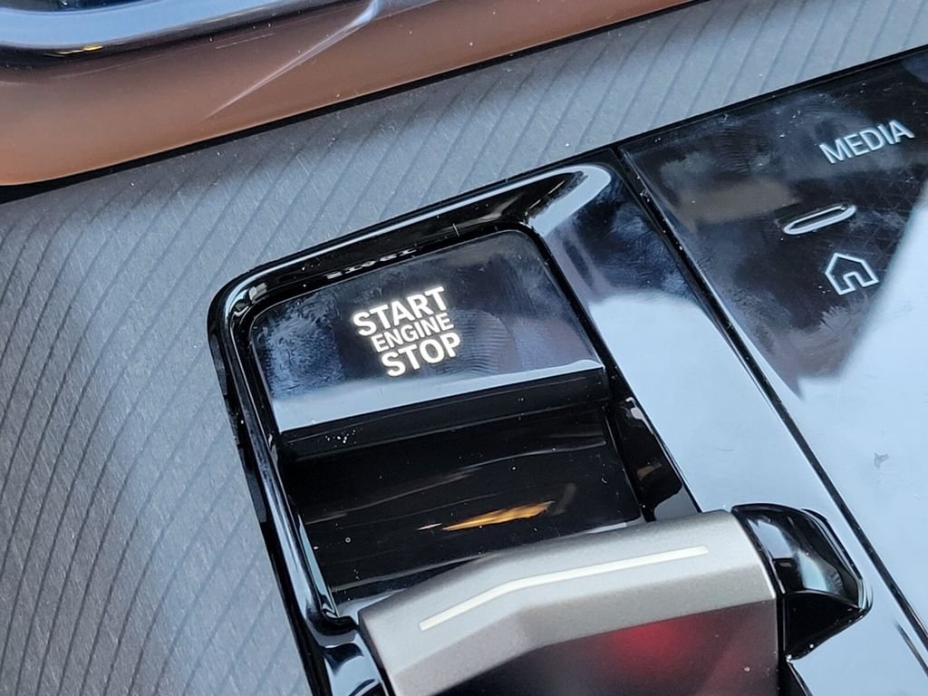 2025 BMW X3 30 - Photo 27