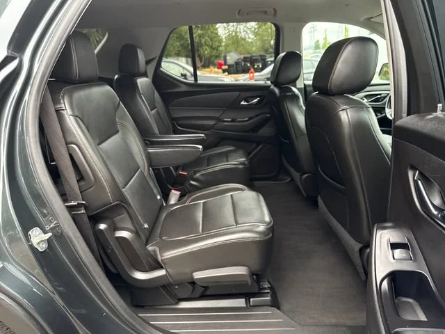 Used 2019 Graphite Metallic Chevrolet LT Leather image 10