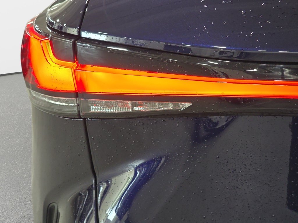 Used 2025 Mica Lexus 350 image 23