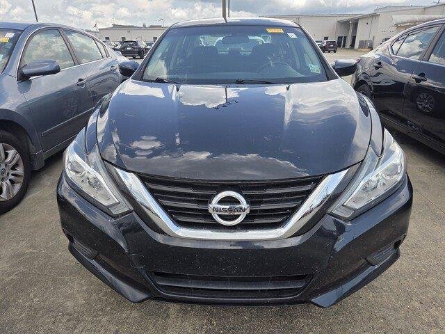 Used 2018 Storm Blue Nissan 2.5 S image 8