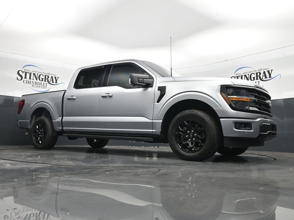 Used 2024 Silver Ford XLT image 26