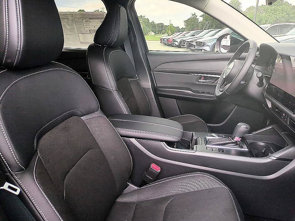 New 2026 Jet Black Mica Mazda 2.5 S Preferred AWD image 31