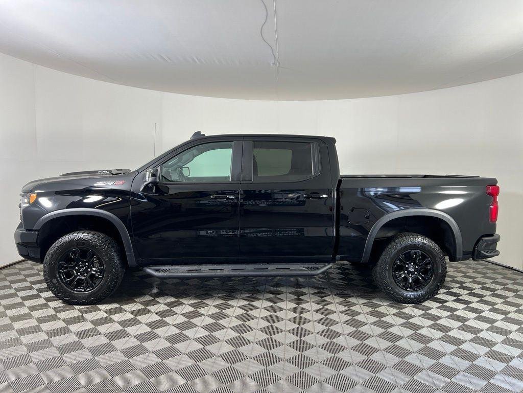 Used 2023 Black Chevrolet ZR2 image 28