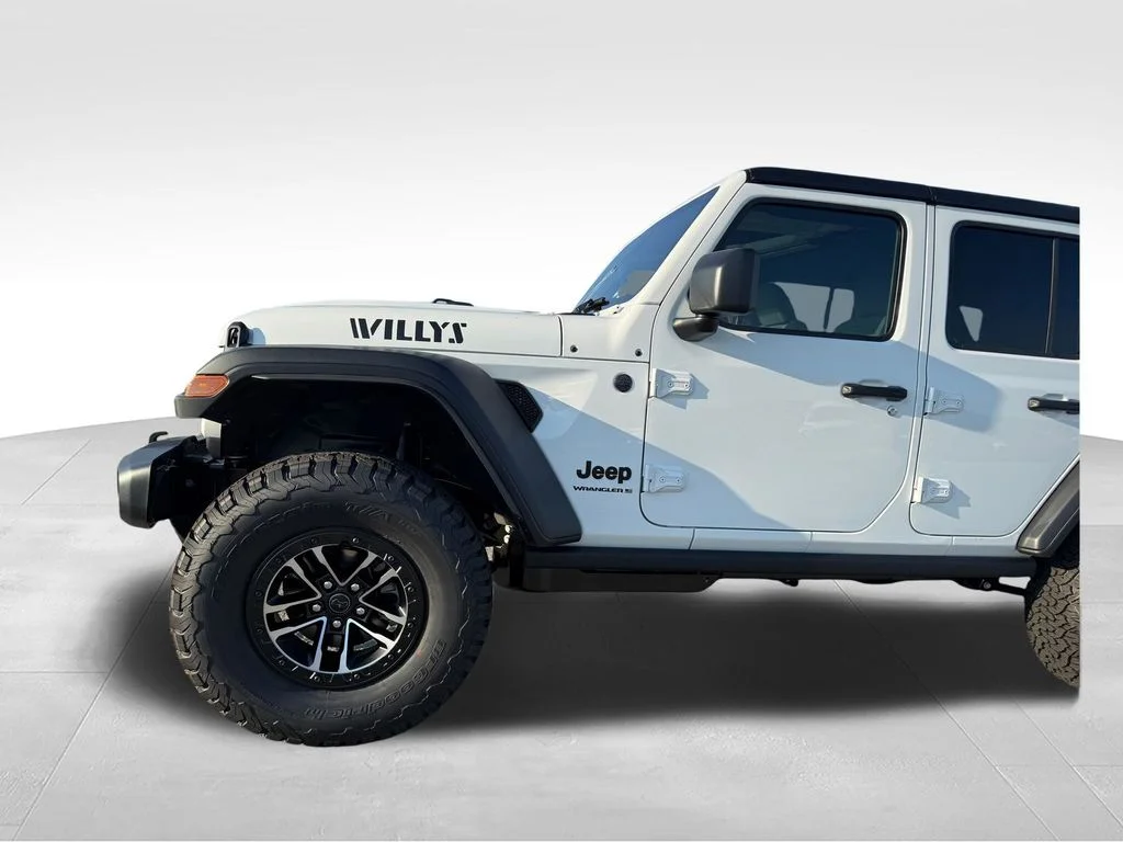 New 2026 Bright White Clear-Coat Exterior Paint Jeep Willys image 24