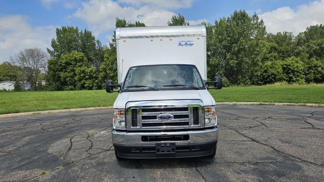 New 2027 Oxford White Ford Base image 8