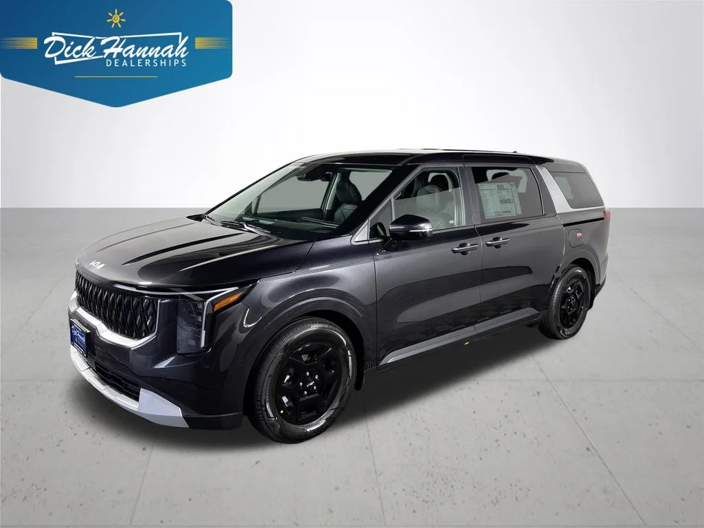 2026 Kia Sedona LXS's photo