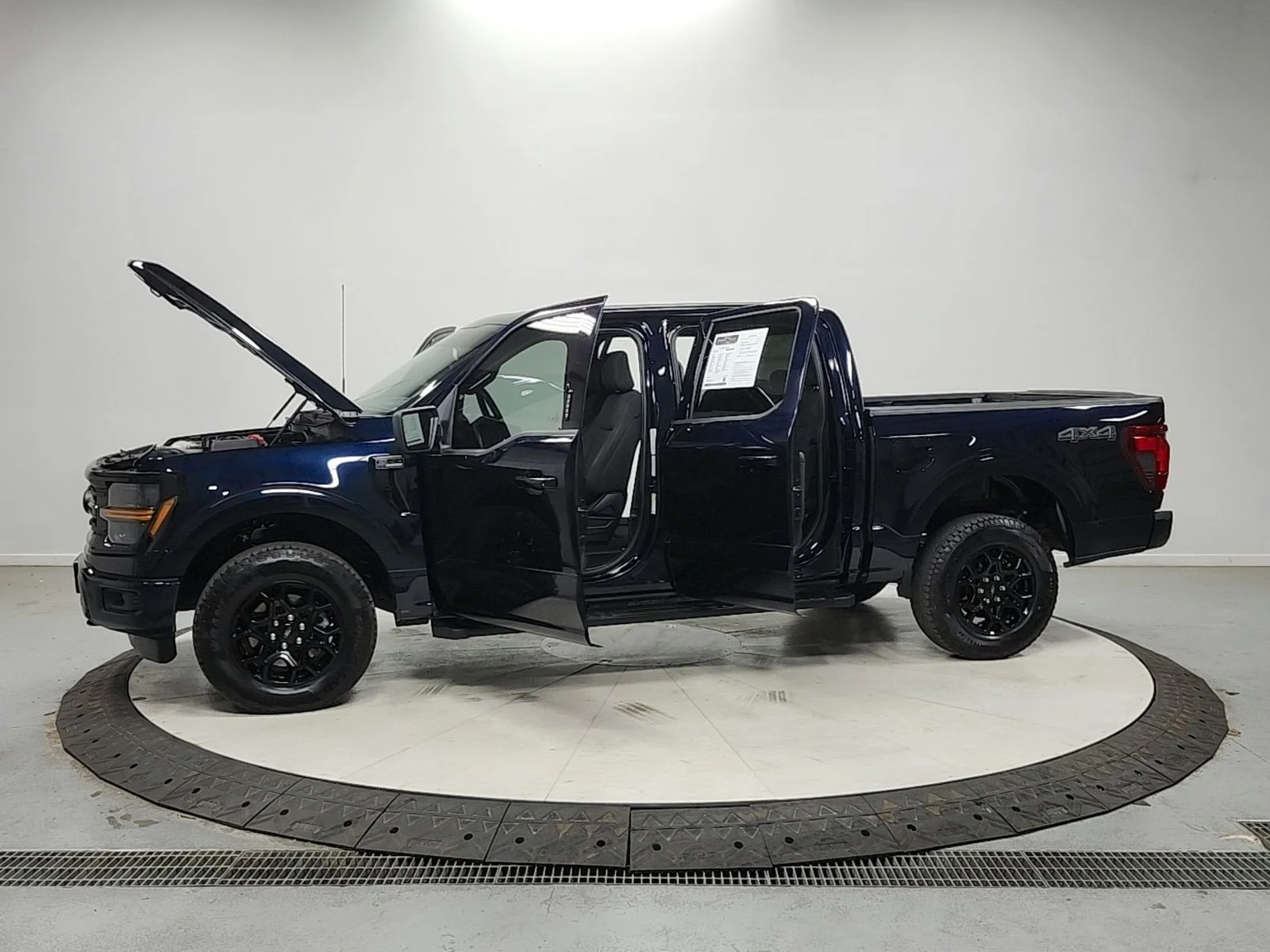 Used 2024  Ford XLT image 12