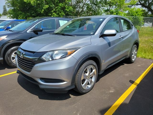 Used 2017  Honda LX image 5