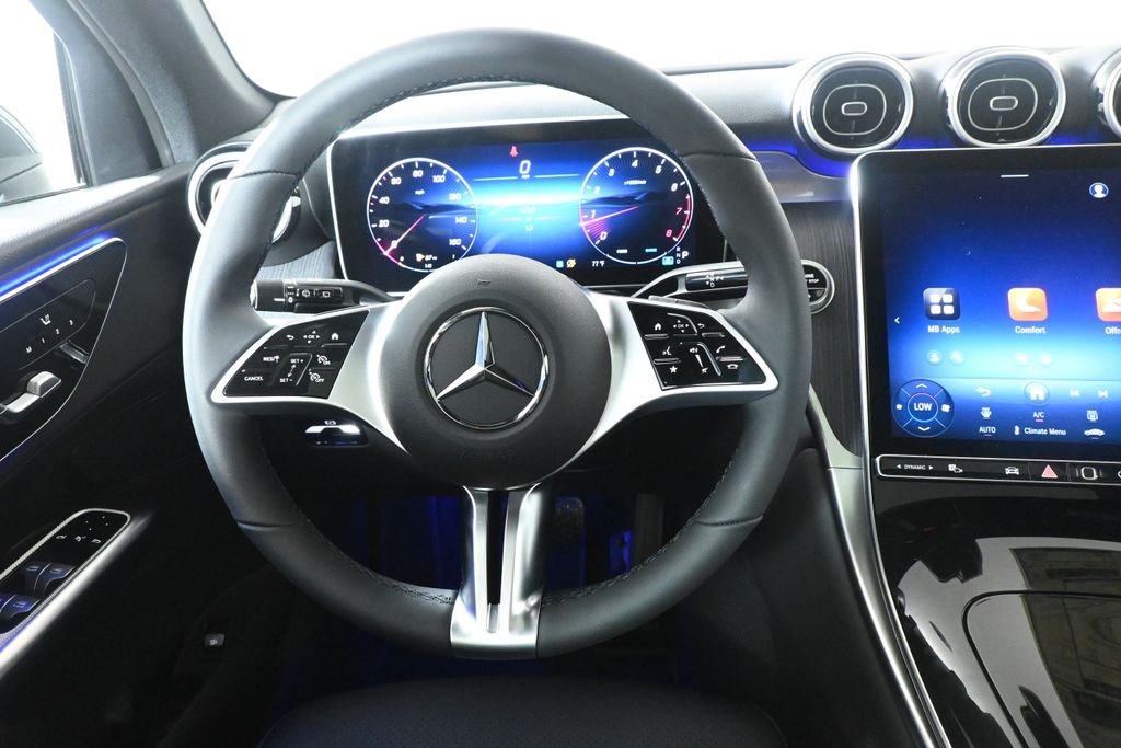 Used 2026 Black Mercedes-Benz GLC 300 image 17