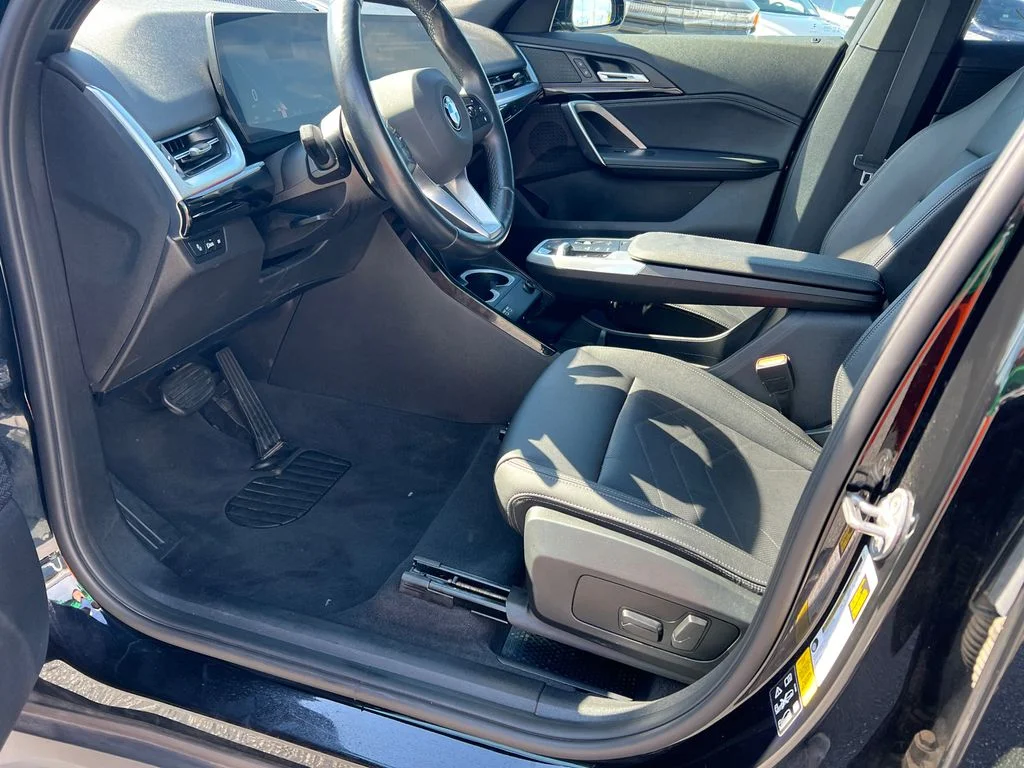 2023 BMW X1 28i - Photo 9