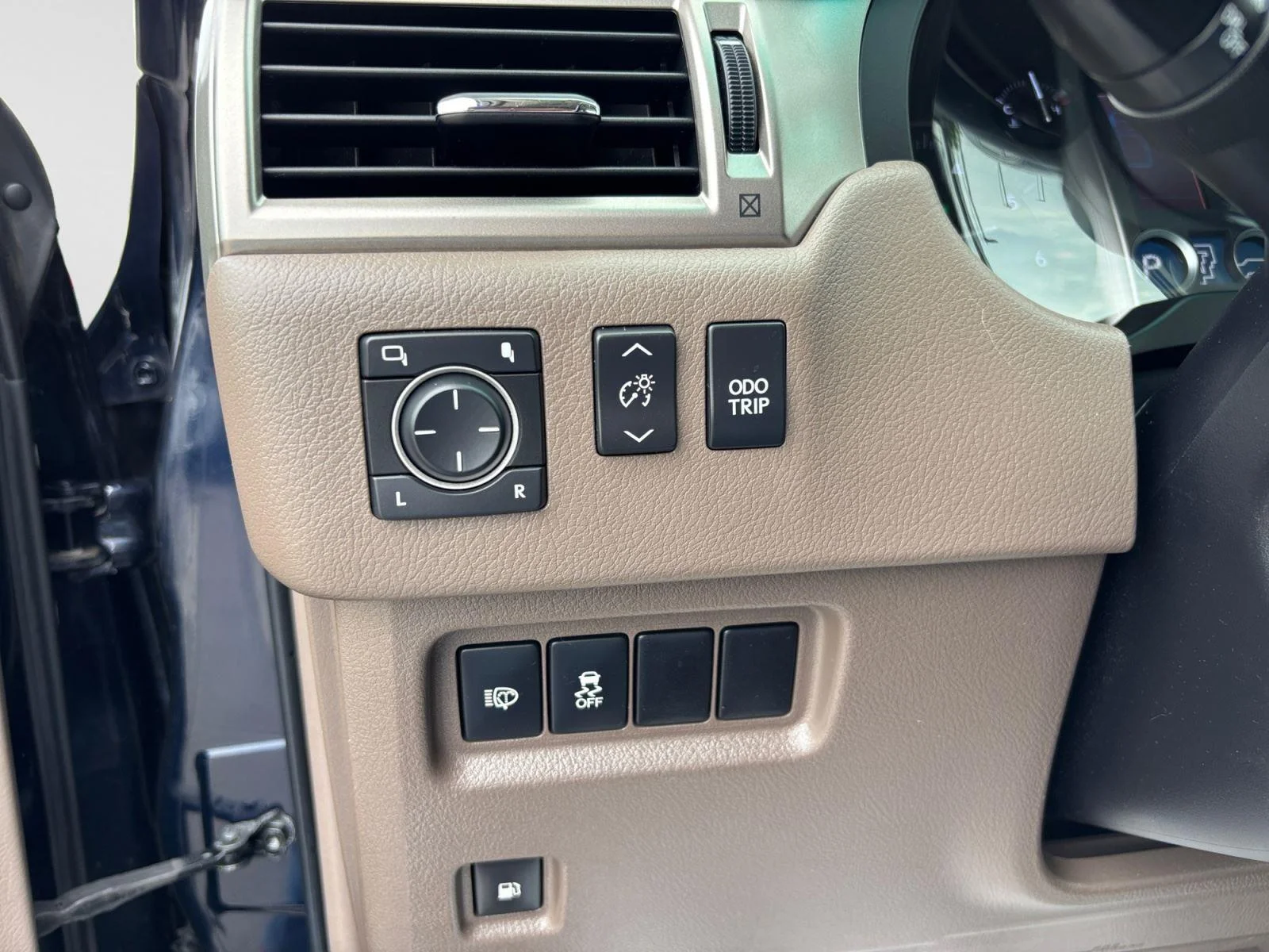 Used 2017 Nightfall Mica Lexus GX 460 image 30