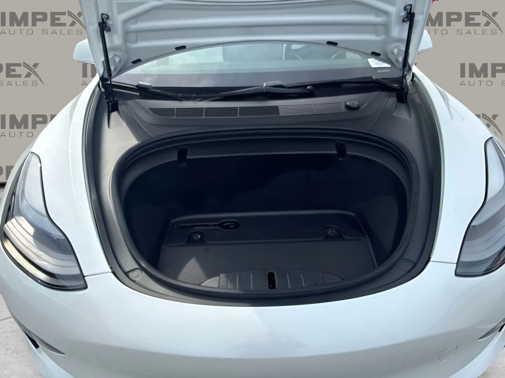 Used 2020 White Tesla Long Range image 23