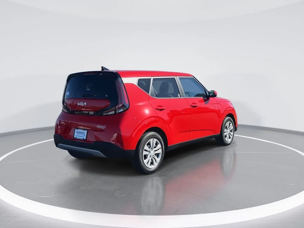 Used 2025 Red Kia LX image 8