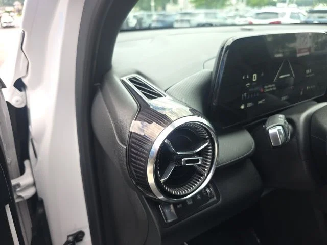 Used 2025 White Chevrolet LT image 15