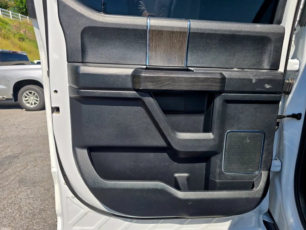 Used 2021 White Ford Lariat image 47