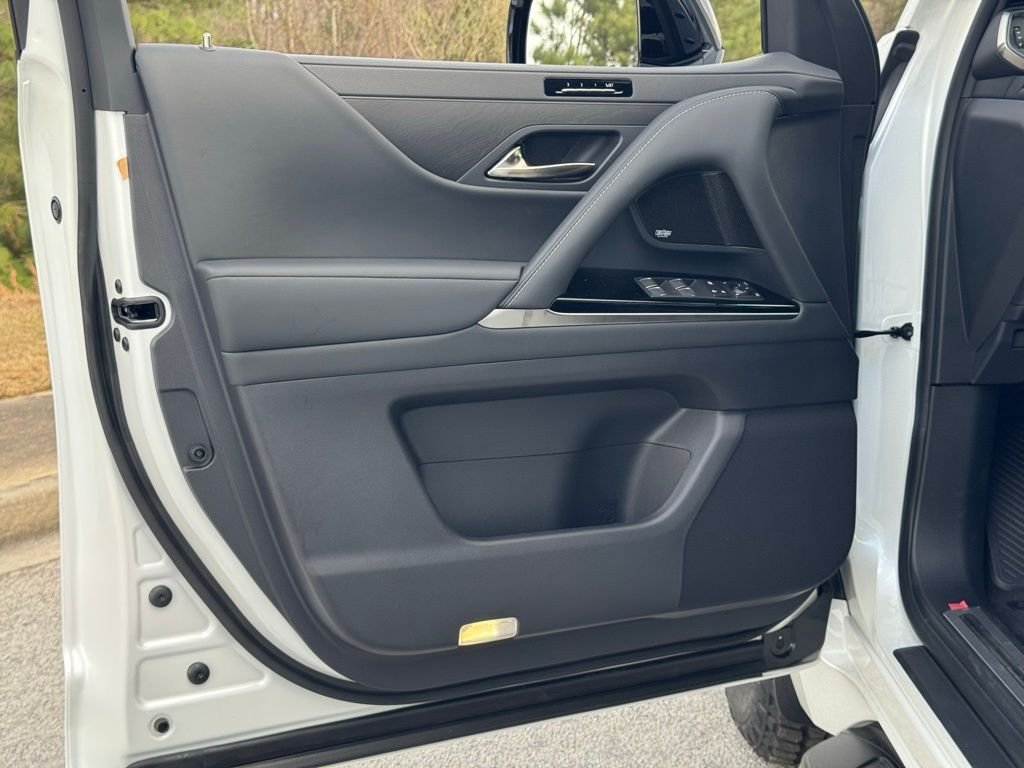 2026 Lexus LX 700h Overtrail - Photo 19