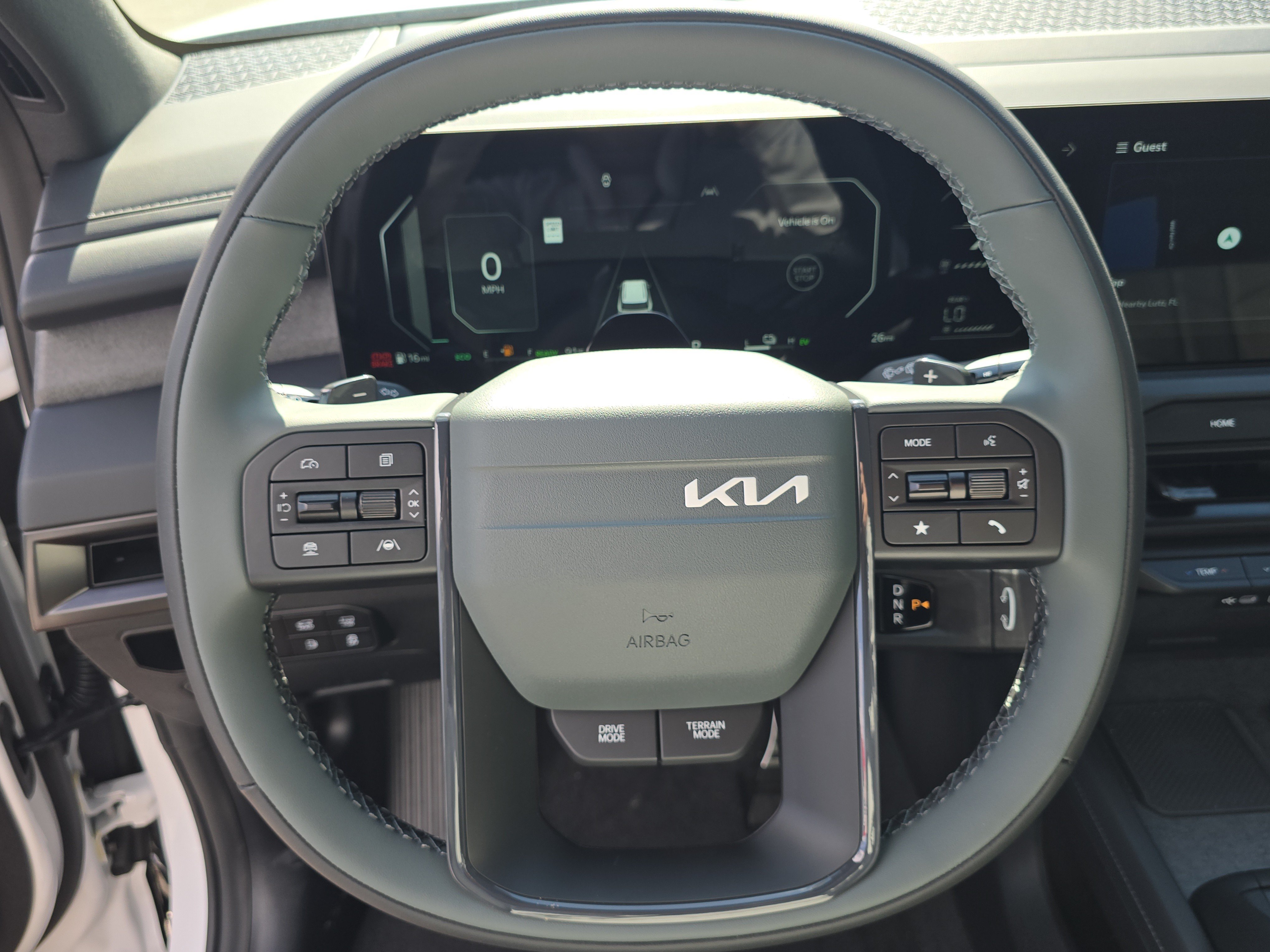 New 2027 Glacial White Pearl Kia X-LINE SX image 31