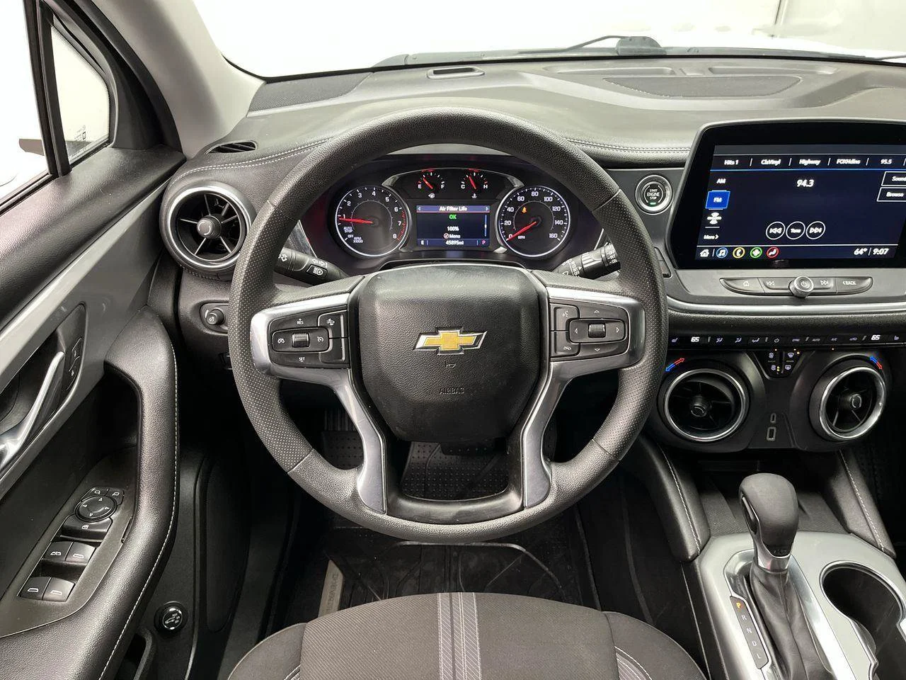 Used 2023 Summit White Chevrolet 2LT image 12