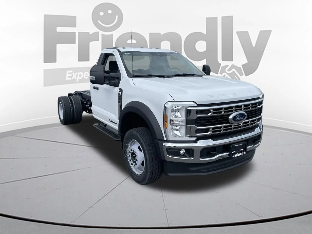 New 2026 Oxford White Ford F-600® XL image 3