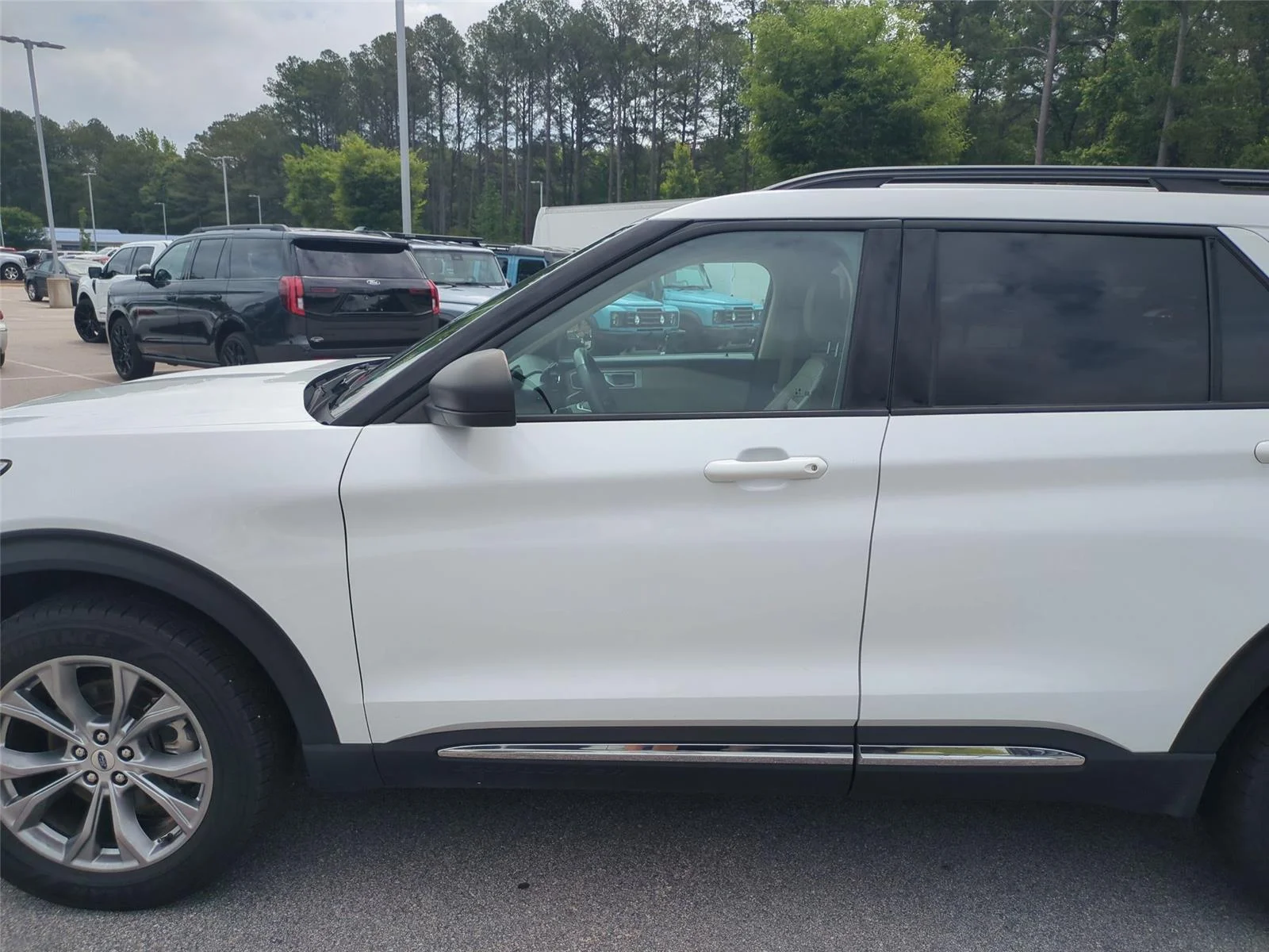 Used 2022 Oxford White Ford XLT image 15