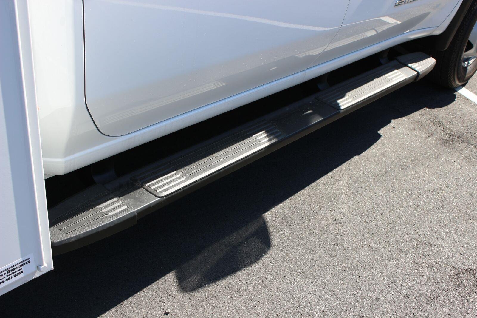 New 2026 Summit White GMC Pro image 12