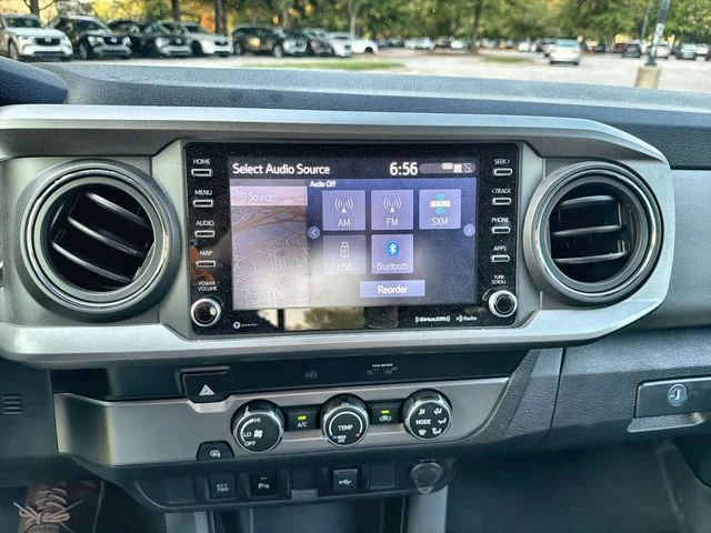 Used 2020 White Toyota SR5 image 16